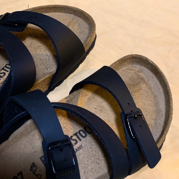 BIRKENSTOCK "SALINA" SANDALS [NEVER WORN!] - Picture 3 of 7